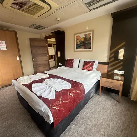 Koerfez Hotel *
